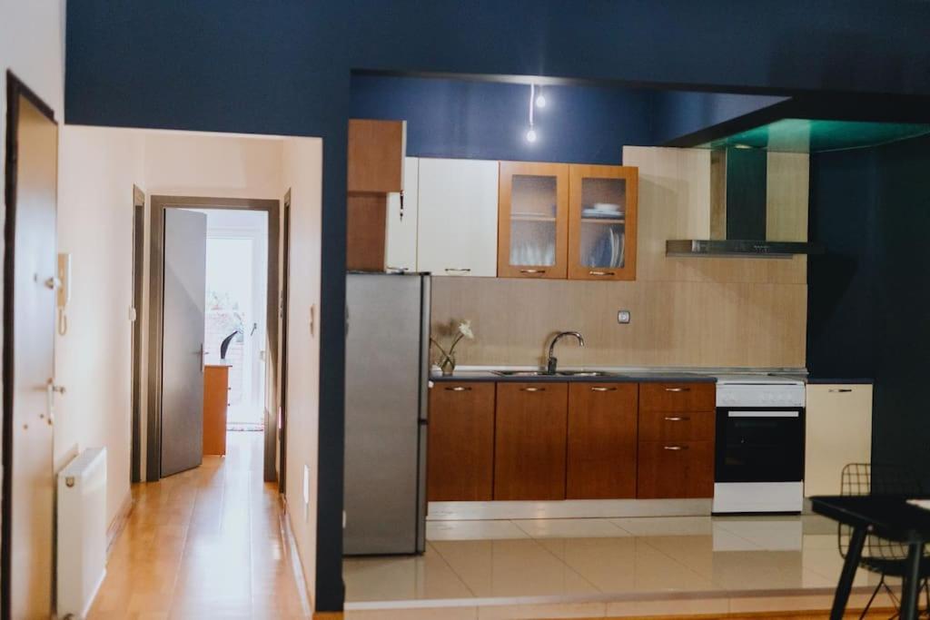 Cosy & Spacious Central Apartment Komotini Zewnętrze zdjęcie