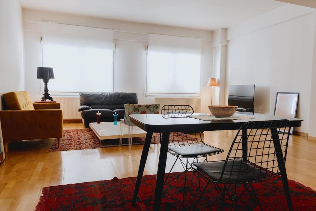 Cosy & Spacious Central Apartment Komotini Zewnętrze zdjęcie