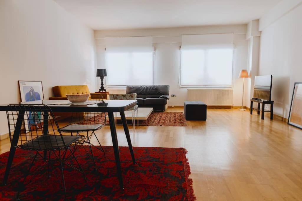 Cosy & Spacious Central Apartment Komotini Zewnętrze zdjęcie