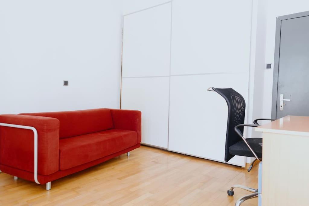 Cosy & Spacious Central Apartment Komotini Zewnętrze zdjęcie